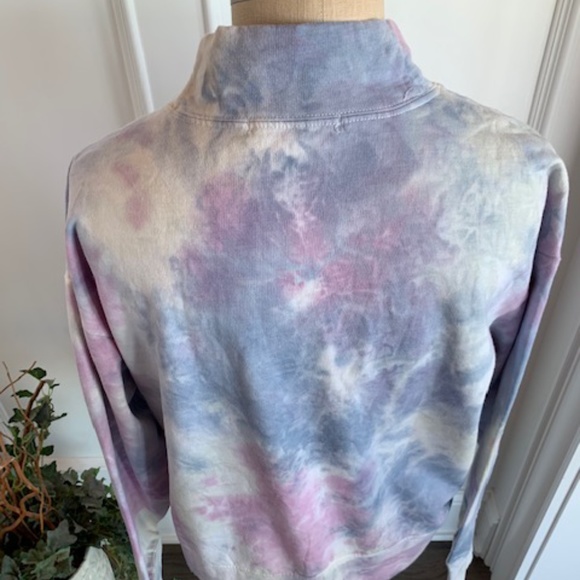 Almost Famous NWT Tie Dye Mock trtneck Sweatshirt - Picture 6 of 11